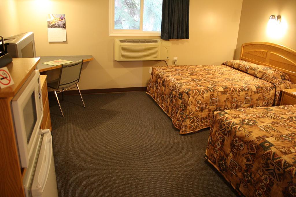 Lamplighter Inn Three Hills Ruang foto
